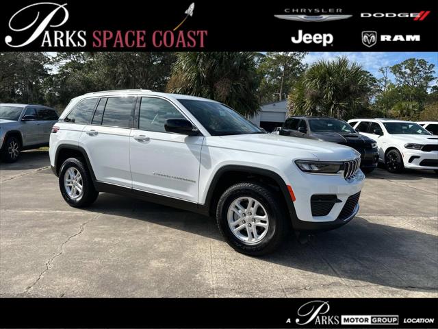 2025 Jeep Grand Cherokee GRAND CHEROKEE LAREDO 4X4