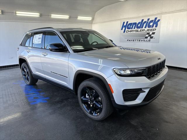 2025 Jeep Grand Cherokee GRAND CHEROKEE ALTITUDE X 4X4