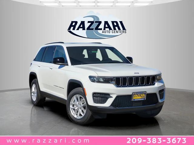 2025 Jeep Grand Cherokee GRAND CHEROKEE LAREDO X 4X4