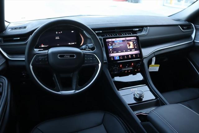 2025 Jeep Grand Cherokee GRAND CHEROKEE LIMITED 4X2