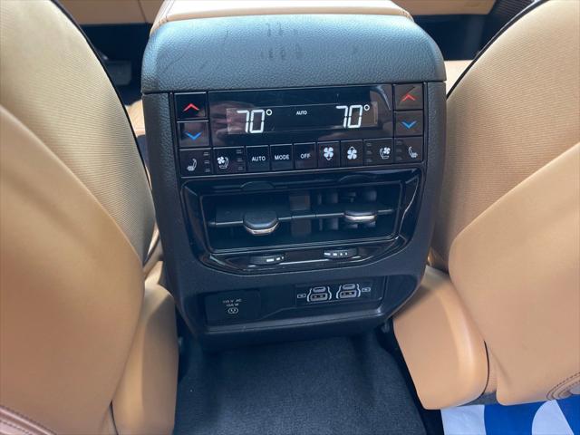 2023 Jeep Grand Cherokee L Summit Reserve 4x4
