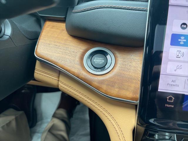 2023 Jeep Grand Cherokee L Summit Reserve 4x4