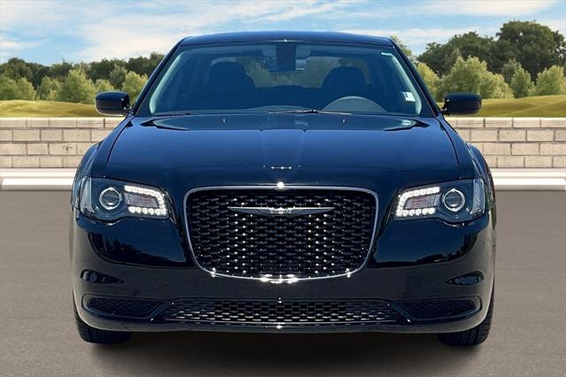 2023 Chrysler 300 Touring