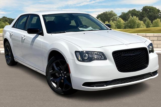 2023 Chrysler 300 Touring