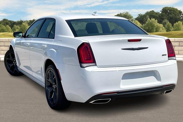 2023 Chrysler 300 Touring