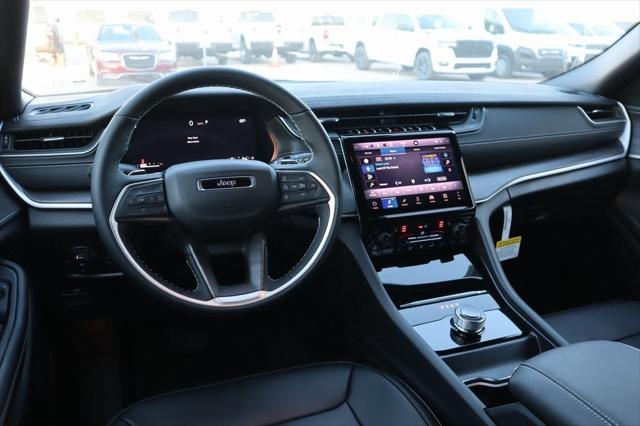 2025 Jeep Grand Cherokee GRAND CHEROKEE L LIMITED 4X2