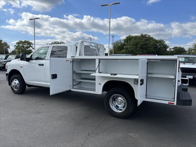 2024 RAM Ram 3500 Chassis Cab RAM 3500 TRADESMAN CREW CAB CHASSIS 4X4 60 CA