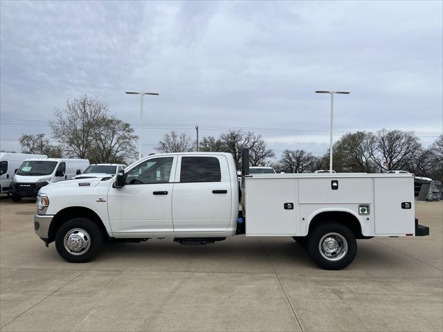 2024 RAM Ram 3500 Chassis Cab RAM 3500 TRADESMAN CREW CAB CHASSIS 4X4 60 CA 2024 RAM Ram 3500 Chassis Cab RAM 3500 TRADESMAN CREW CAB CHASSIS 4X4 60 CA