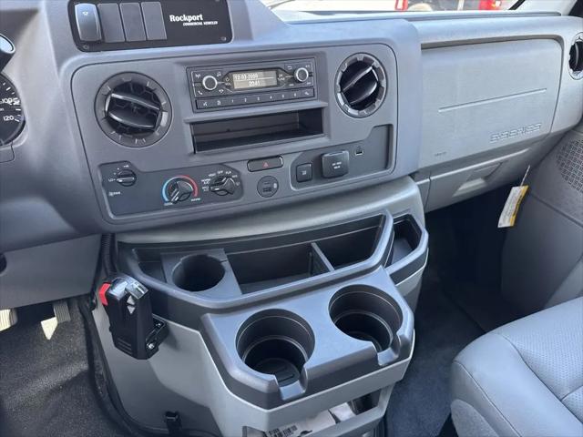 2025 Ford E-450 Cutaway E-Series Cutaway