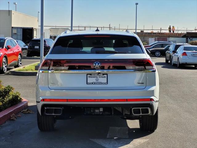 2024 Volkswagen Atlas Cross Sport 2.0T SEL Premium R-Line