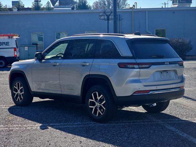 2025 Jeep Grand Cherokee GRAND CHEROKEE LIMITED 4X4