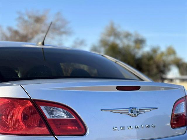 2010 Chrysler Sebring Limited