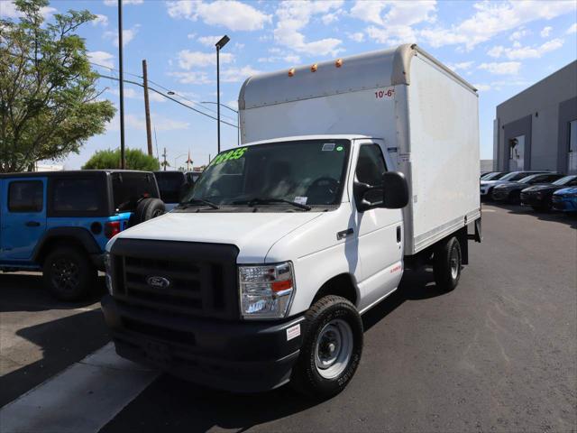 2021 Ford E-350 Cutaway E-350 SD