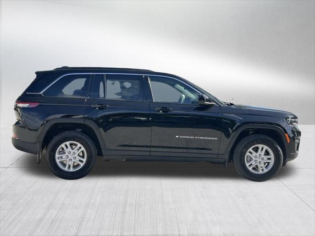 2025 Jeep Grand Cherokee GRAND CHEROKEE LAREDO 4X2