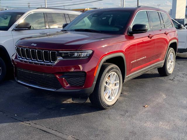 2025 Jeep Grand Cherokee GRAND CHEROKEE LAREDO X 4X4