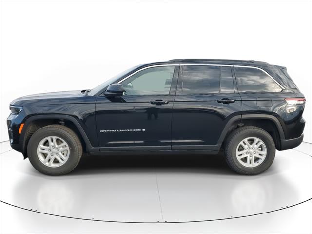 2025 Jeep Grand Cherokee GRAND CHEROKEE LAREDO 4X4