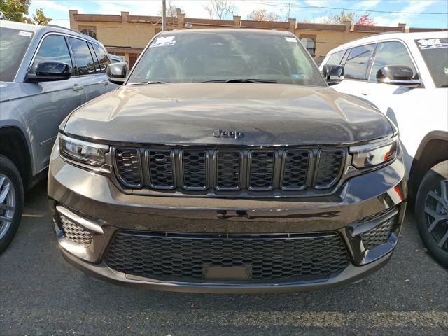 2025 Jeep Grand Cherokee GRAND CHEROKEE ALTITUDE 4X4