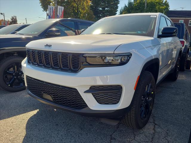 2025 Jeep Grand Cherokee GRAND CHEROKEE ALTITUDE 4X4