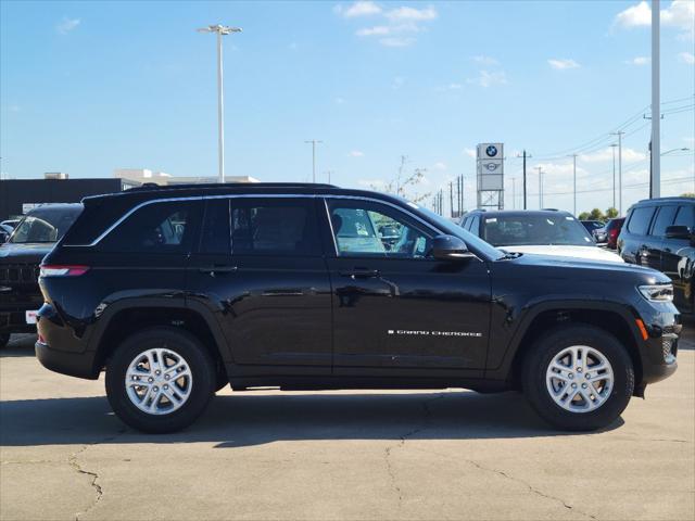 2025 Jeep Grand Cherokee GRAND CHEROKEE LAREDO 4X2