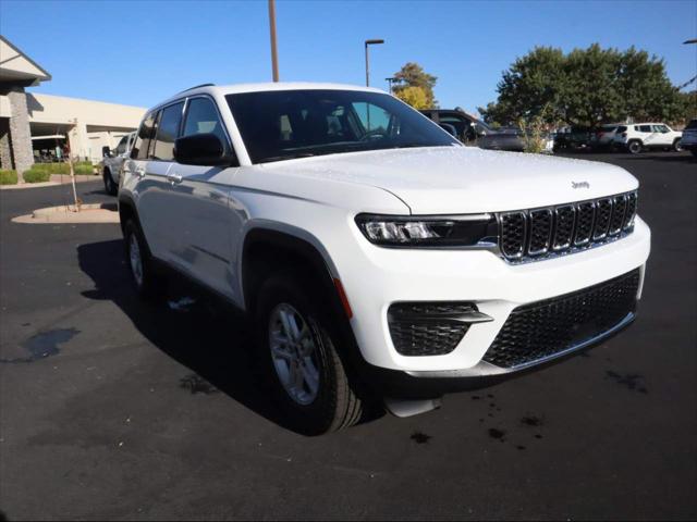 2025 Jeep Grand Cherokee GRAND CHEROKEE LAREDO 4X4 2025 Jeep Grand Cherokee GRAND CHEROKEE LAREDO 4X4