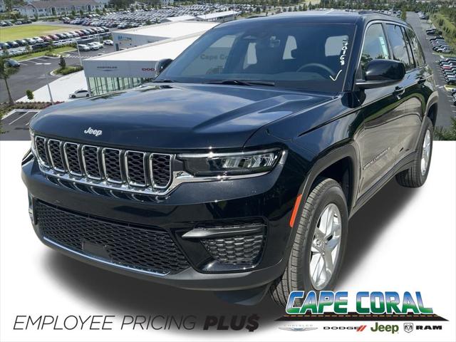 2025 Jeep Grand Cherokee GRAND CHEROKEE LAREDO X 4X4