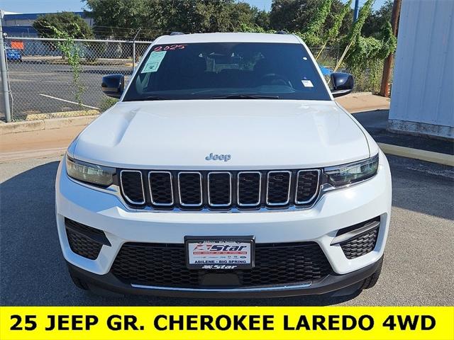 2025 Jeep Grand Cherokee GRAND CHEROKEE LAREDO 4X4