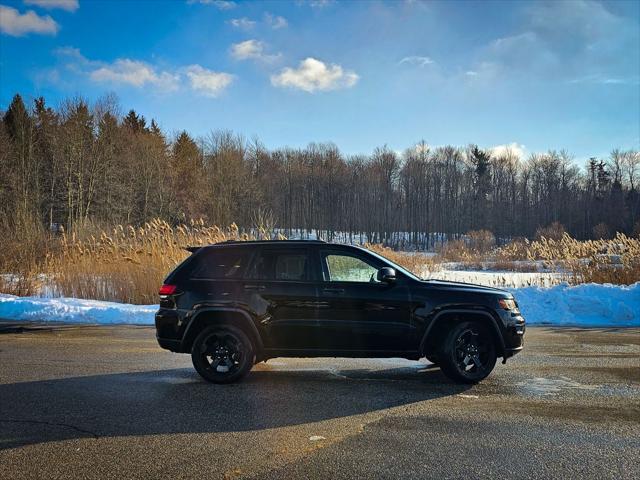 2018 Jeep Grand Cherokee Upland 4x4 2018 Jeep Grand Cherokee Upland 4x4