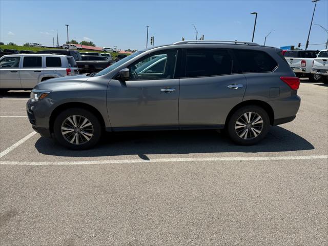 2018 Nissan Pathfinder SV 2018 Nissan Pathfinder SV