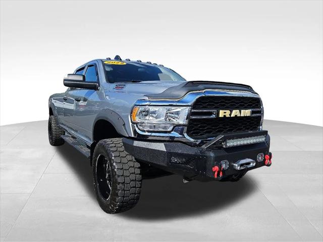 2022 RAM 2500 Tradesman Crew Cab 4x4 8 Box