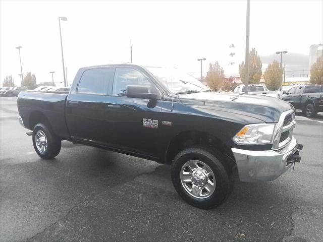 2017 RAM 2500 Tradesman Crew Cab 4x4 64 Box