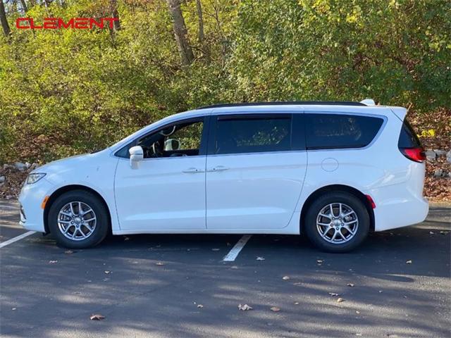 2022 Chrysler Pacifica Touring