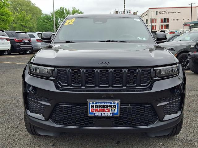 2022 Jeep Grand Cherokee Altitude 4x4 2022 Jeep Grand Cherokee Altitude 4x4