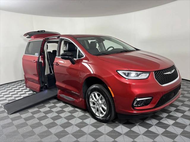 2024 Chrysler Pacifica Touring L for sale in Phoenix, AZ