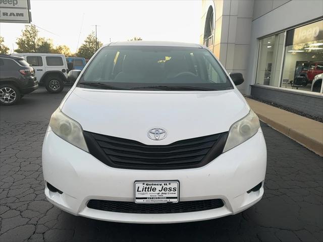 2011 Toyota Sienna LE