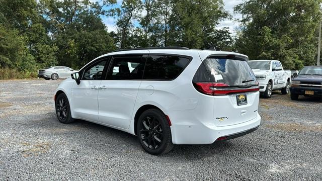 2025 Chrysler Pacifica PACIFICA LIMITED