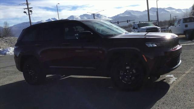 2025 Jeep Grand Cherokee GRAND CHEROKEE ALTITUDE 4X4