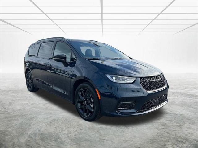 2025 Chrysler Pacifica PACIFICA LIMITED