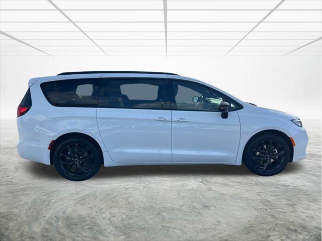 2025 Chrysler Pacifica PACIFICA LIMITED