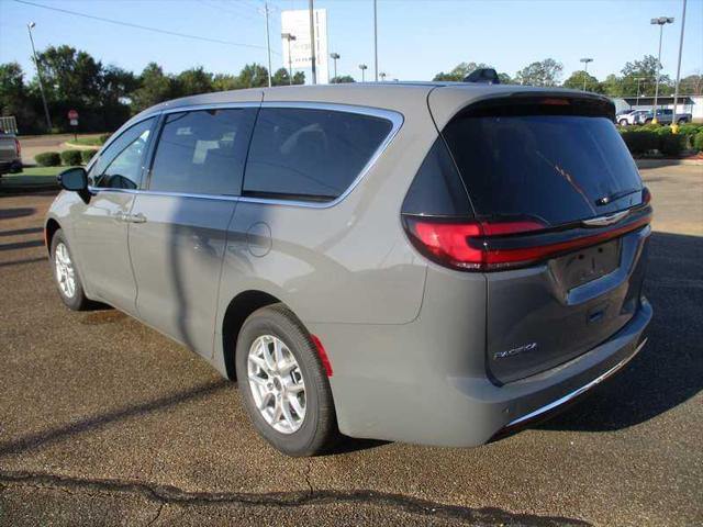 2025 Chrysler Pacifica PACIFICA SELECT