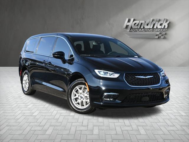 2025 Chrysler Pacifica PACIFICA SELECT