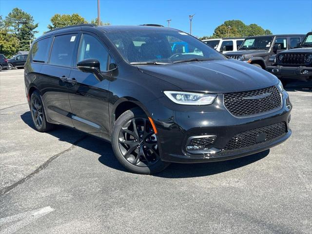 2025 Chrysler Pacifica PACIFICA LIMITED