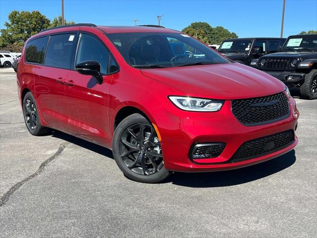 2025 Chrysler Pacifica PACIFICA LIMITED