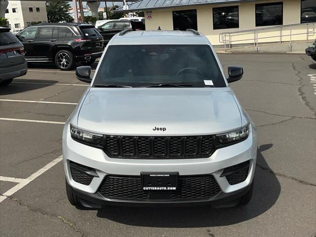 2025 Jeep Grand Cherokee GRAND CHEROKEE ALTITUDE 4X4