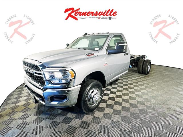 2024 RAM Ram 3500 Chassis Cab RAM 3500 TRADESMAN CHASSIS REGULAR CAB 4X4 84 CA