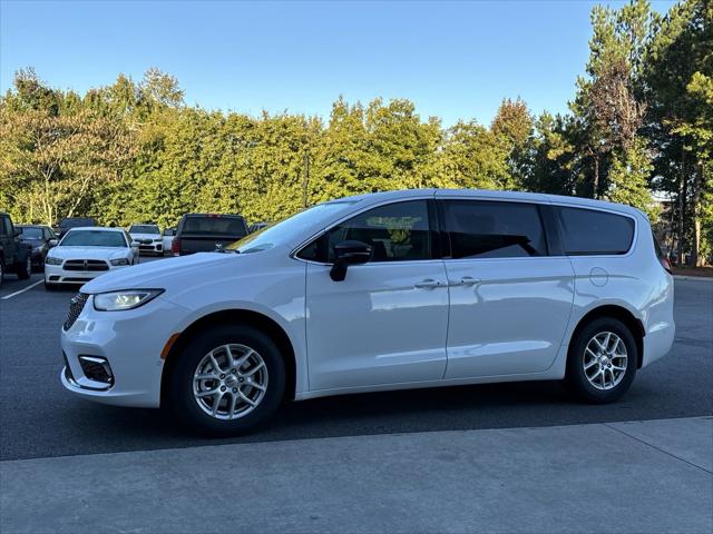 2025 Chrysler Pacifica PACIFICA SELECT