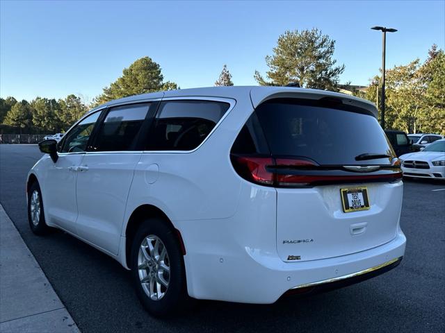 2025 Chrysler Pacifica PACIFICA SELECT