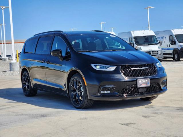 2025 Chrysler Pacifica PACIFICA LIMITED