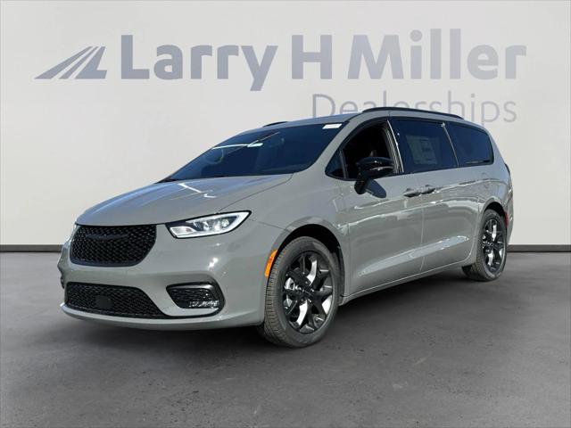 2025 Chrysler Pacifica PACIFICA LIMITED