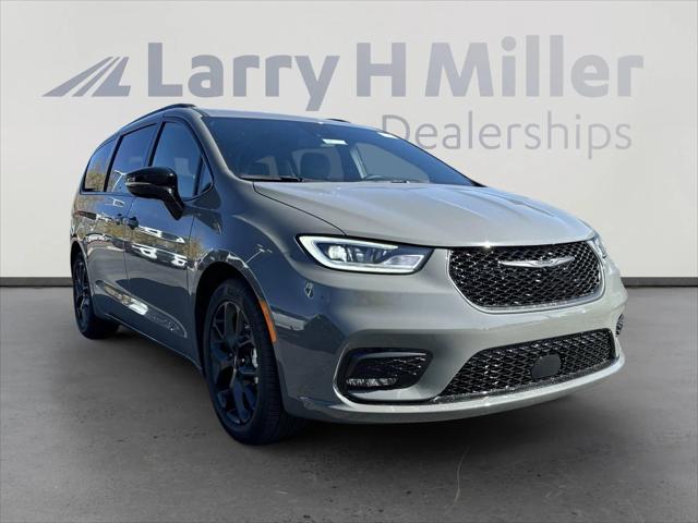 2025 Chrysler Pacifica PACIFICA LIMITED