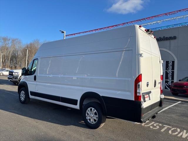 2024 RAM Ram ProMaster RAM PROMASTER 3500 SLT CARGO VAN SUPER HIGH ROOF 159 WB EXT